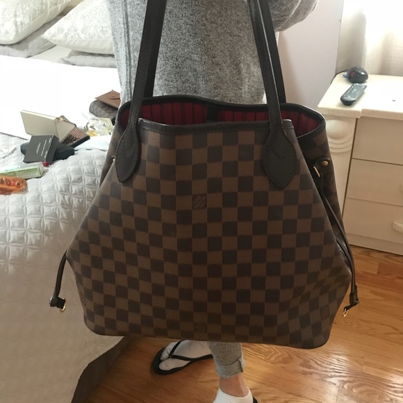 Louis Vuitton Handbags - Louis Vuitton Neverfull MM